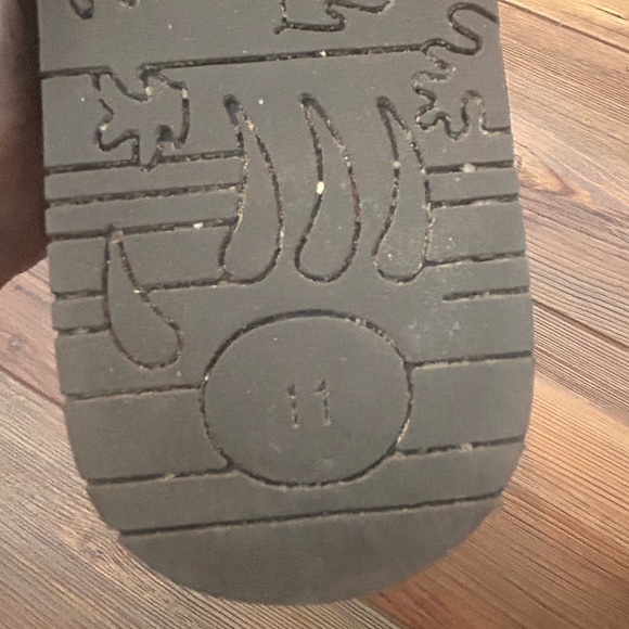 Bear Paw woman’s winter boot size 11 - Picture 6 of 8